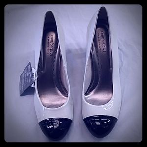 Karma pump Black and White